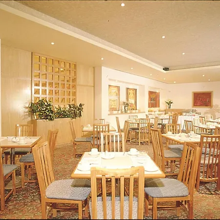 Hotel Sevilla-2