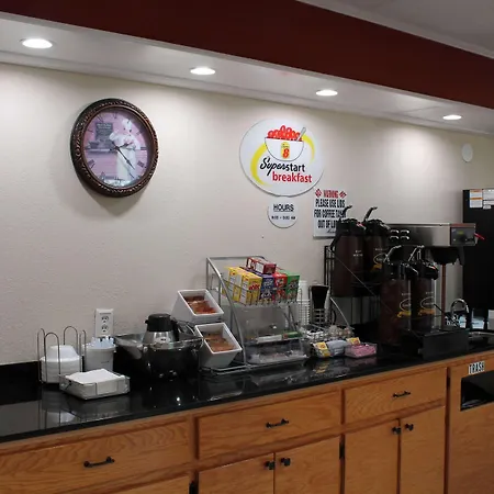Super 8 By Wyndham Dothan-2
