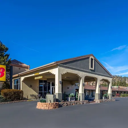 Super 8 By Wyndham Nau/Downtown Conference Center-3