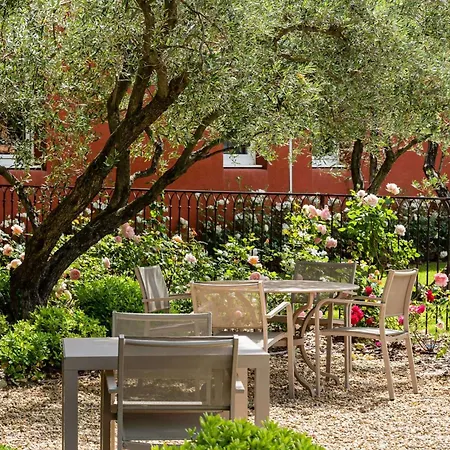 Best Western Plus Le Lavarin-2