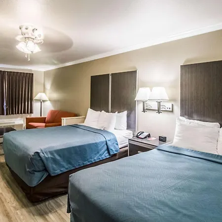 Econo Lodge Inn & Suites Corpus Christi-3