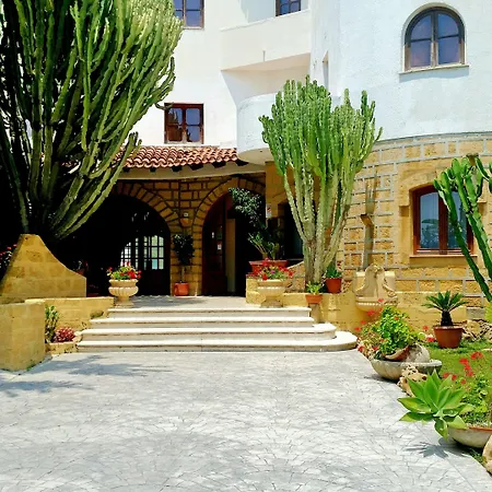 Hotel Akrabello-3