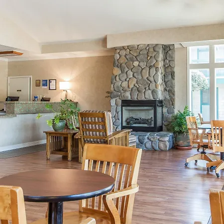 Quality Inn Half Moon Bay-Miramar Beach-3
