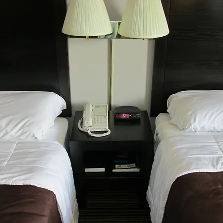 Woodfield Inn And Suites-2