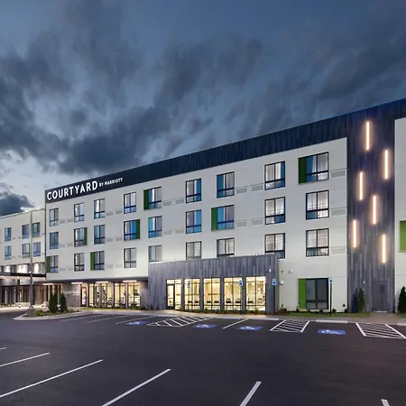 Courtyard By Marriott Russellville-2