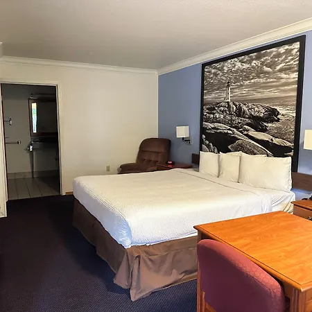 Creekside Inn & Suites-2