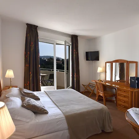 Hotel Le Tilbury-2