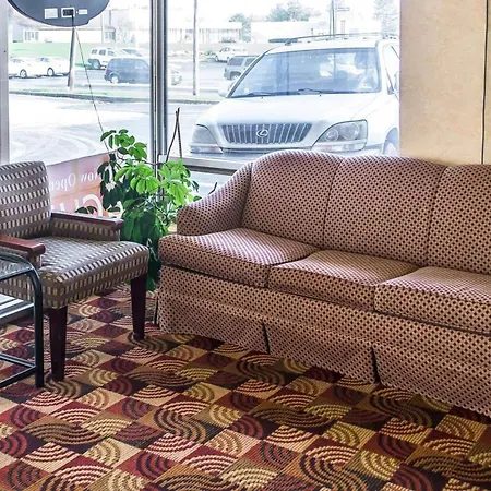 Economy Inn & Suites-3