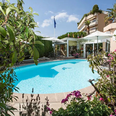 Hotel L'Olivier - Piscine & Parking-2