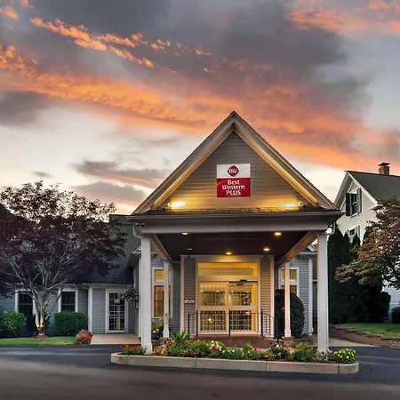 Best Western Plus Cold Spring-3