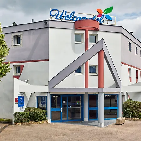 Welcomotel Les Mureaux-3