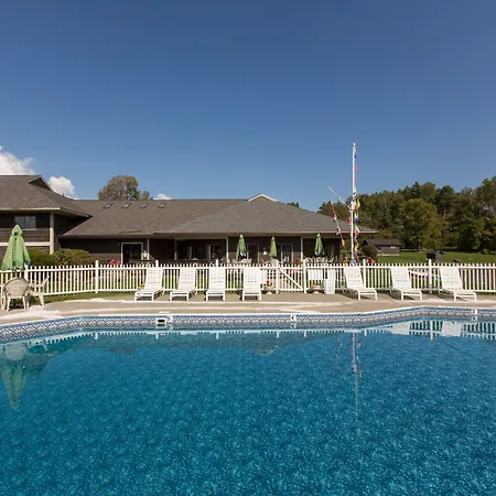 Commodores Inn-2