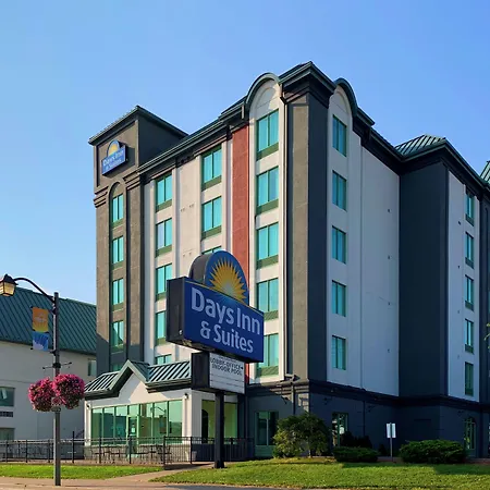 Days Inn By Wyndham Niagara Falls Centre St By The Falls-3