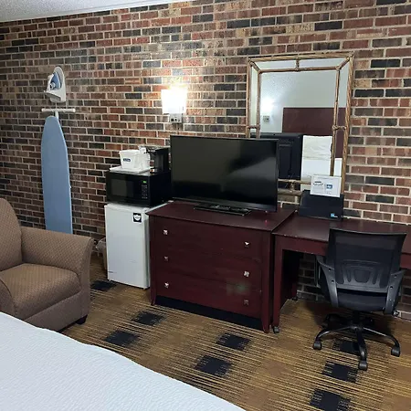 Travelodge By Wyndham Airport Platte City-2
