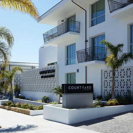 Courtyard By Marriott Santa Barbara Downtown-3