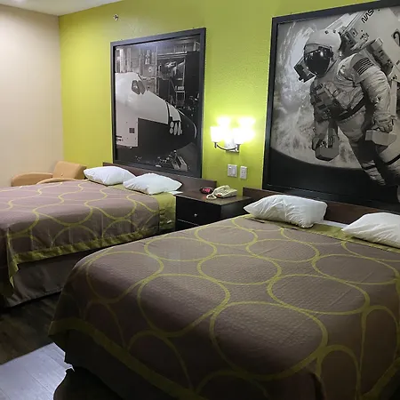 Red Lion Inn & Suites Iah Airport East-2