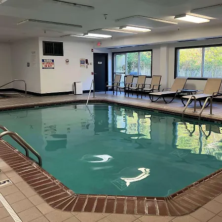 Quality Inn Huntington University Area-3
