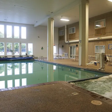 Sandwich Lodge & Resort-2