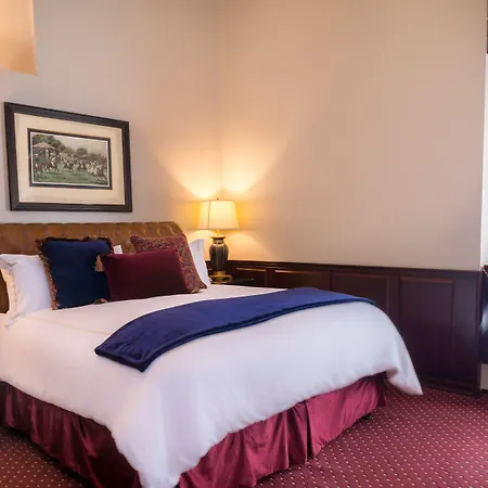 Carriage House Inn-3