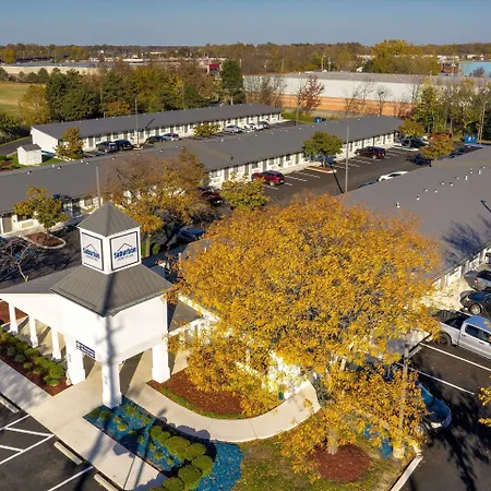 Suburban Studios Mentor - Cleveland Northeast-3