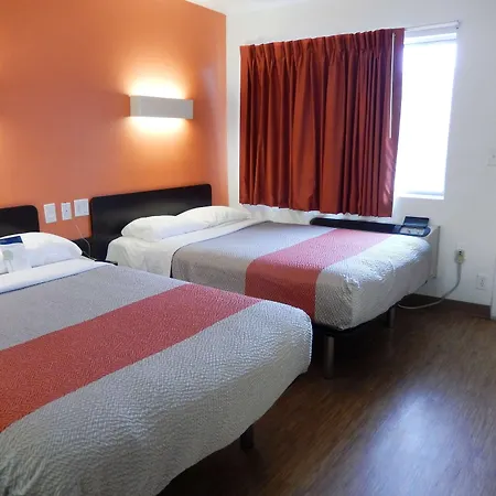 Motel 6-Clute, Tx-3