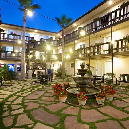 Ocean Beach Hotel-3