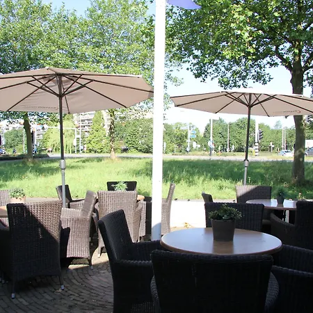 Bastion Hotel Leiden Voorschoten-3