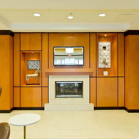 Fairfield Inn And Suites By Marriott Winchester-2