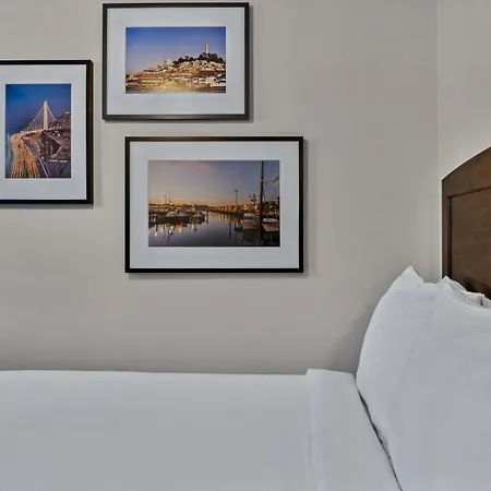 The Suites At Fisherman'S Wharf-3