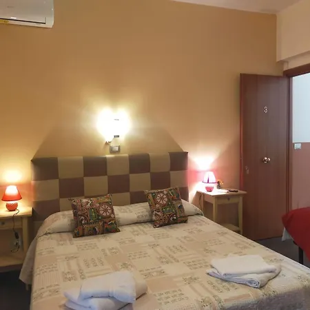 Bed & Breakfast Hostel H24-2