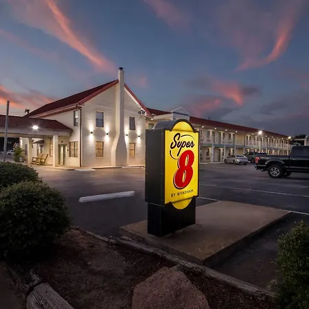 Super 8 By Wyndham Fredericksburg-2