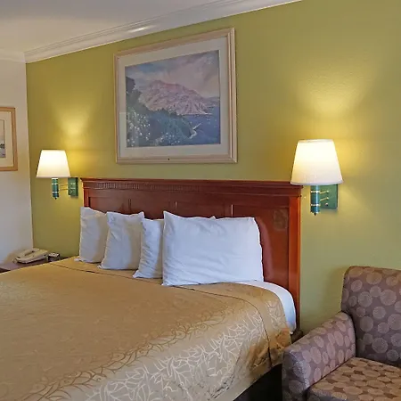 Redondo Inn And Suites-2