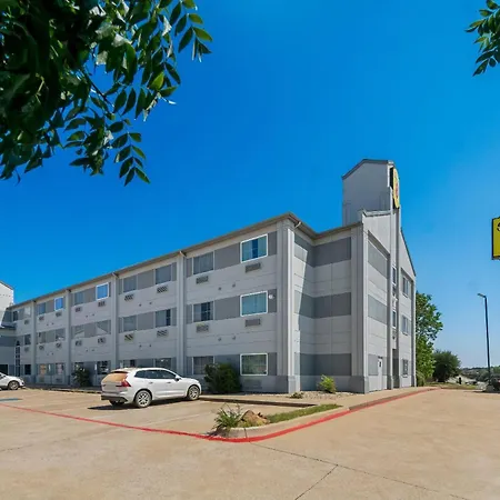 Super 8 By Wyndham Weatherford-2