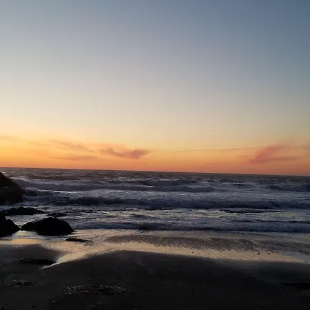 Clarion Inn Surfrider Resort-2