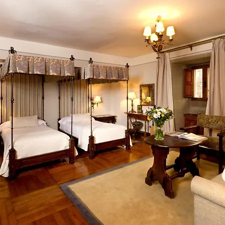 Parador De Santiago - Hostal Reis Catolicos-3