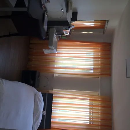 Hotel Du Commerce-2