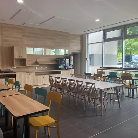 Apparthotel Torcy-3