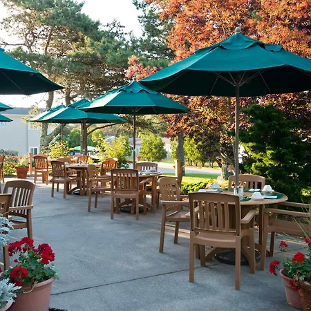 Wellfleet Lodge-2