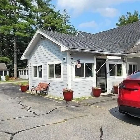 Pilgrim Inn & Cottages-2