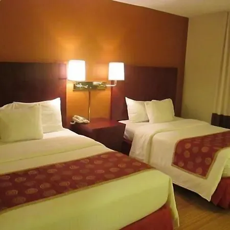 Red Carpet Inn And Suites Plymouth-3