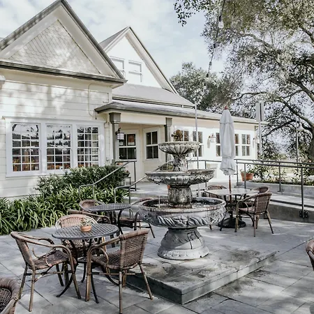 Geyserville Inn-2