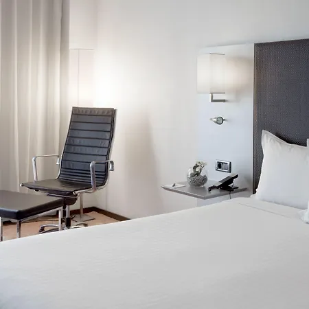 Ac Hotel Burgos By Marriott-3