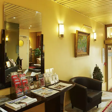 Hotel Poussin-2