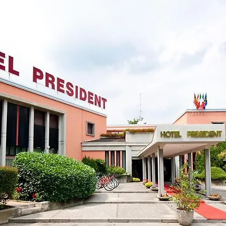 Grand Hotel President-3