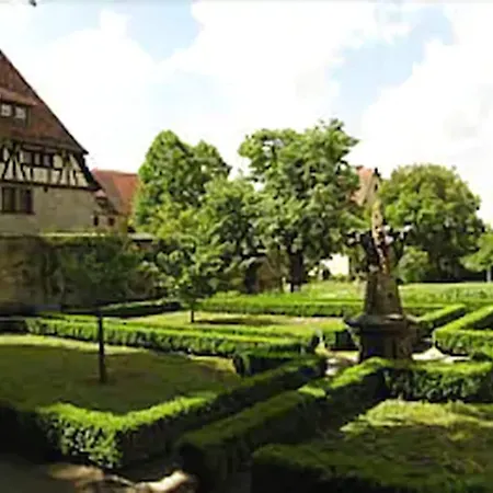 Burghotel-2