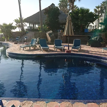 Las Rocas Resort & Spa-3
