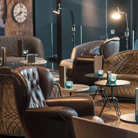 Motel One Hamburg-Altona-3