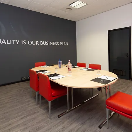 Holiday Inn Turin Corso Francia By Ihg-3