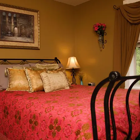 Woodstock Inn Bed & Breakfast-3