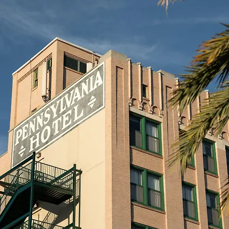 Courtyard By Marriott St. Petersburg Downtown-2
